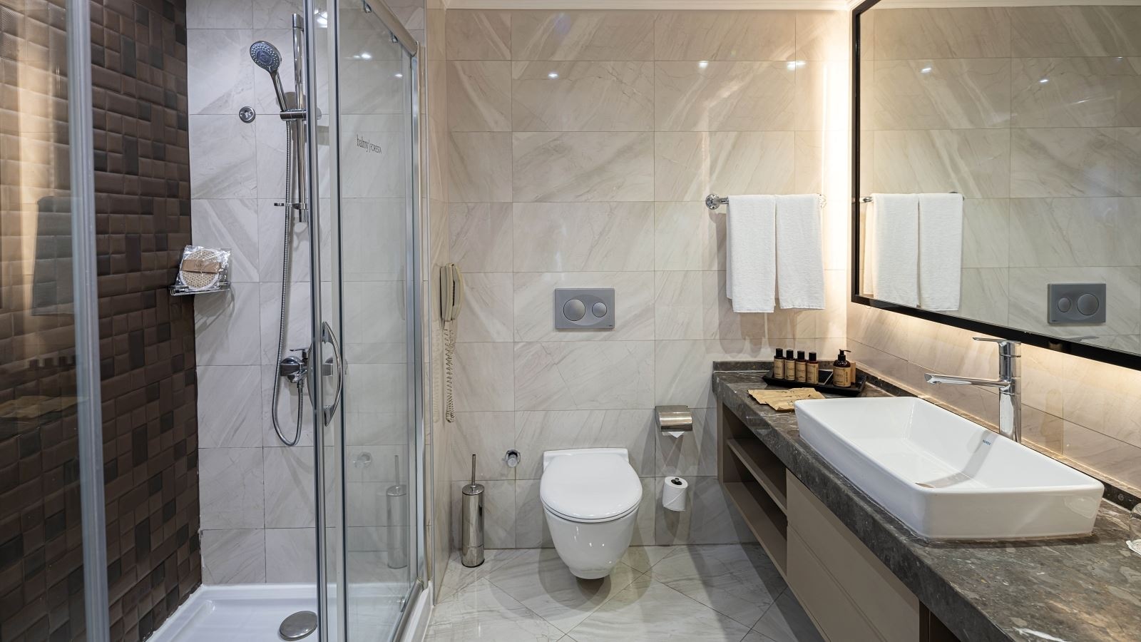 rooms-standard-room-side-sea-view