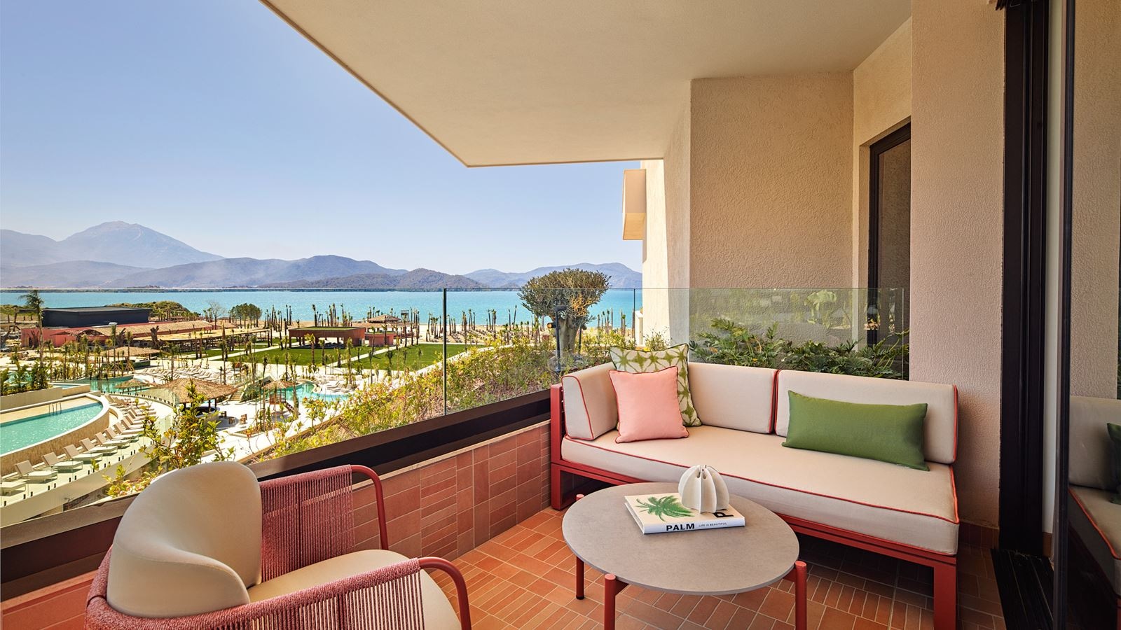 rooms-club-deluxe-room-adult-zone