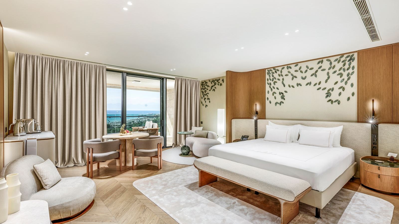 rooms-crown-signature-suite