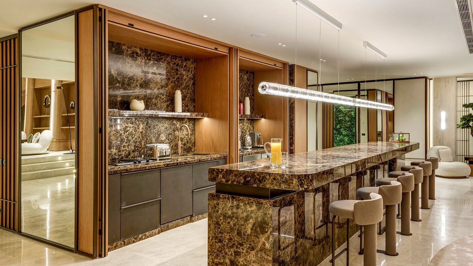 rooms-crown-signature-suite