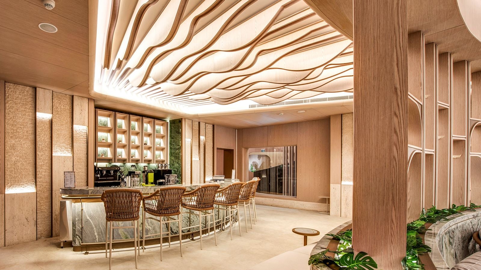 bars-indoor-pool-bar