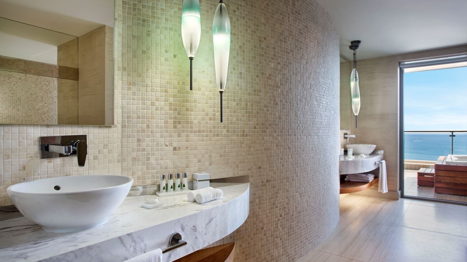 rooms-360-penthouse-suite-direwct-sea-view