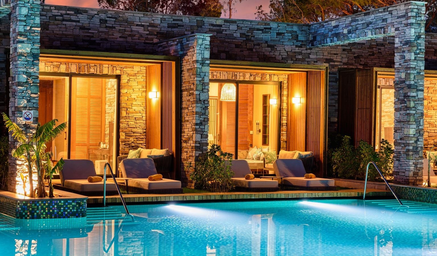 rooms-luxury-lagoon-suite