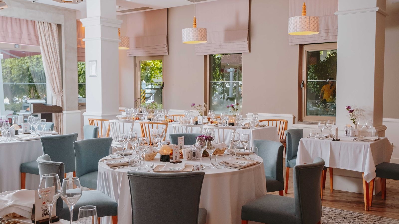 restaurants-peppermint-a-la-carte-restaurant