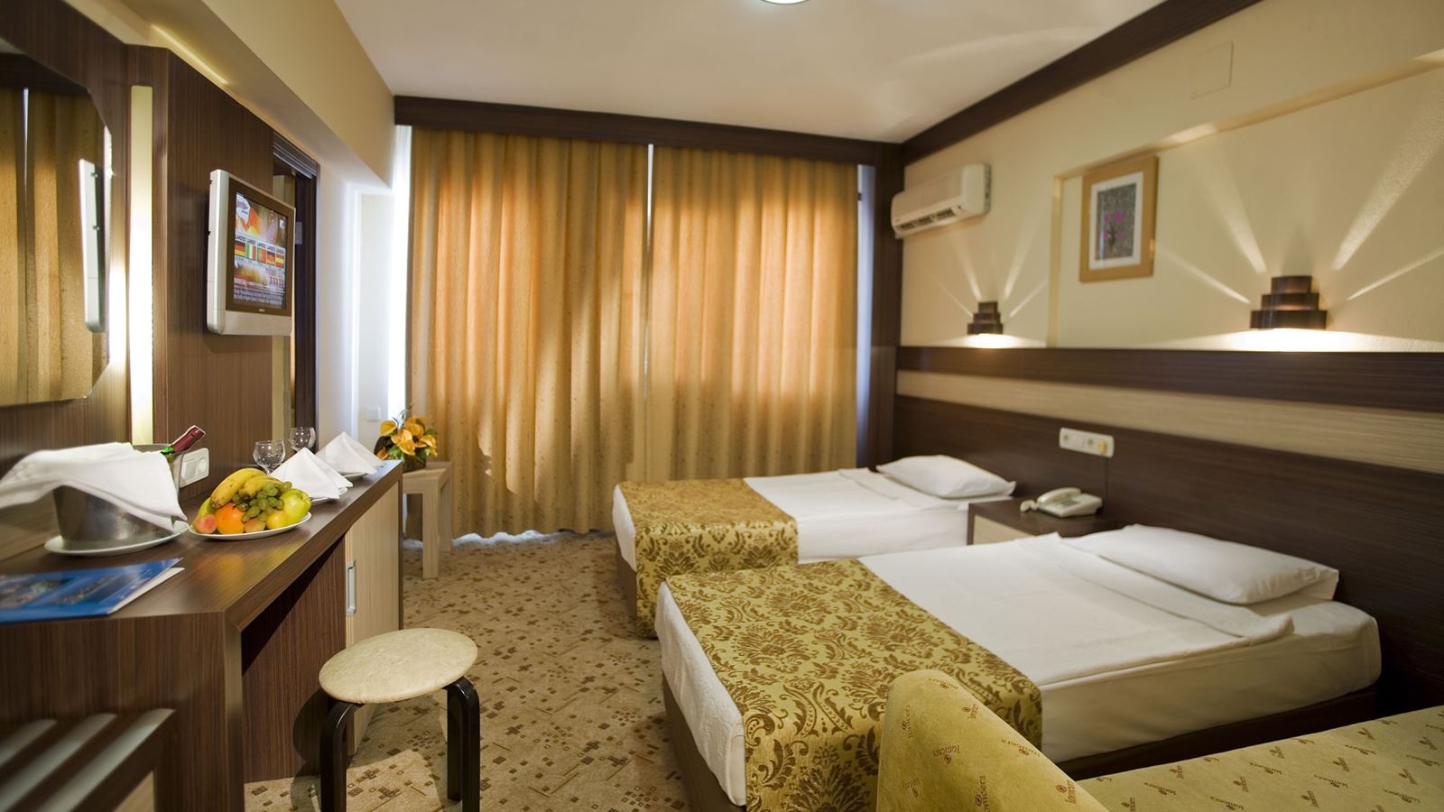 rooms-standard-room