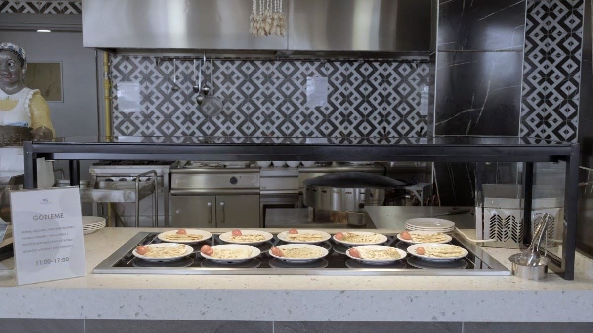 restaurants-pool-snack-restaurant