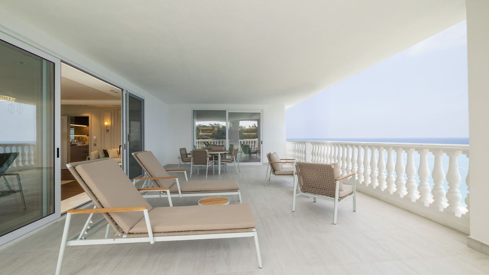 rooms-serenita-family-suite-sea-view-venezia-building-6th-floor