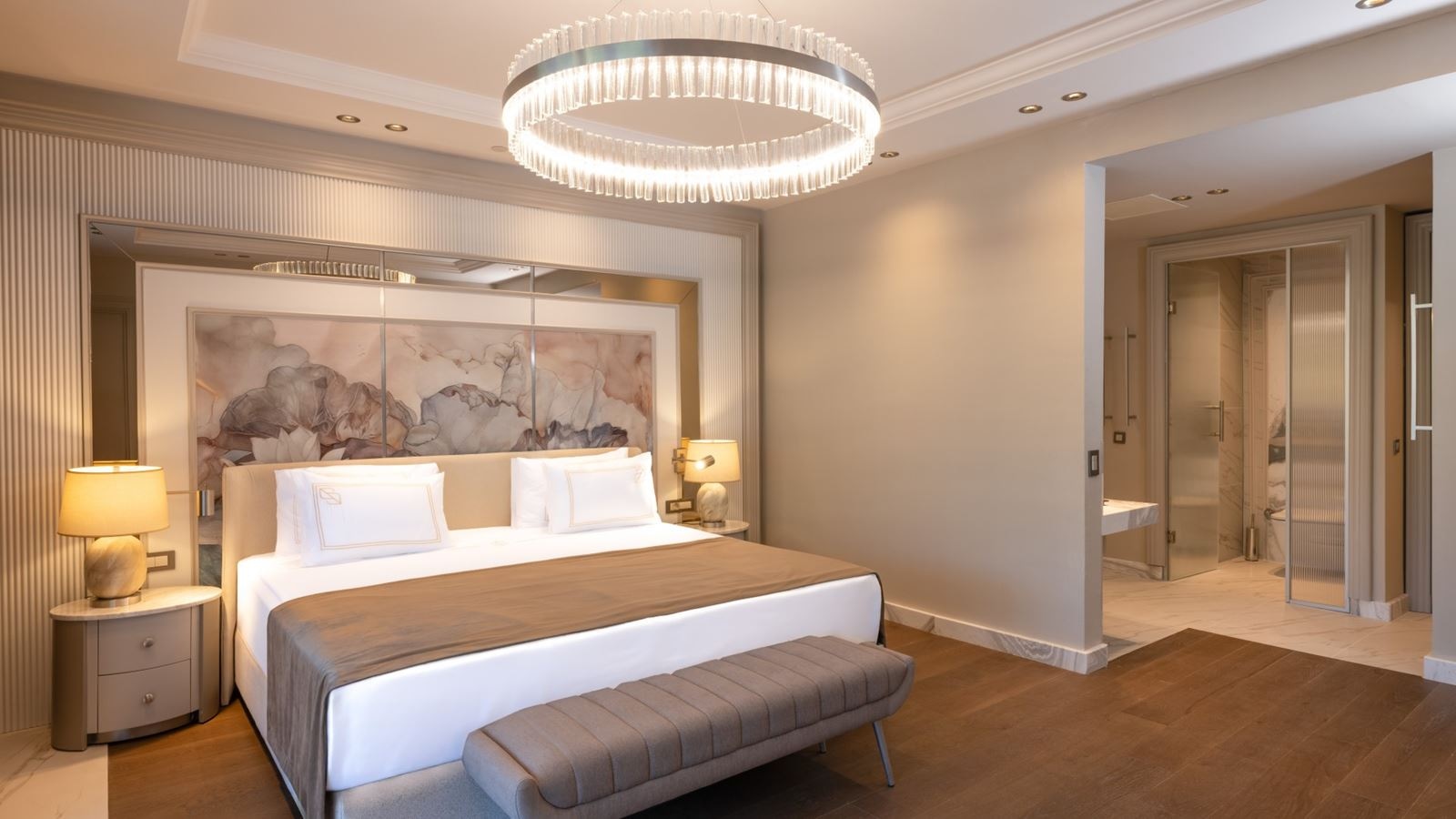 rooms-mare-signature-family-suite-land-view-venezia-building-6th-floor