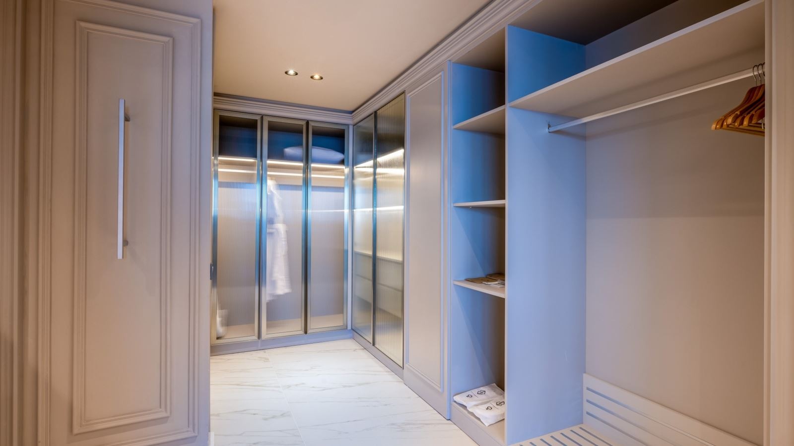 rooms-luna-suite-sea-view-venezia-building-6th-floor