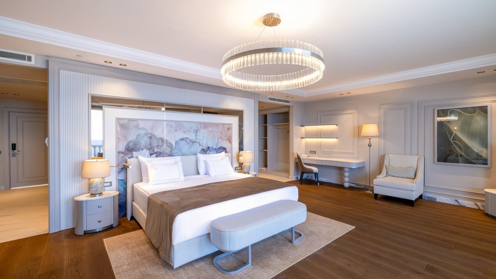 rooms-luna-suite-sea-view-venezia-building-6th-floor