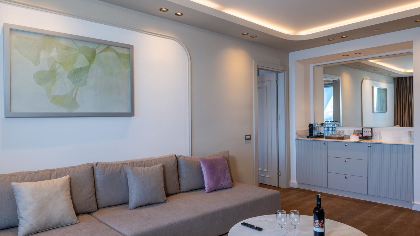 rooms-nido-family-suite-sea-view-venezia-building-6th-floor