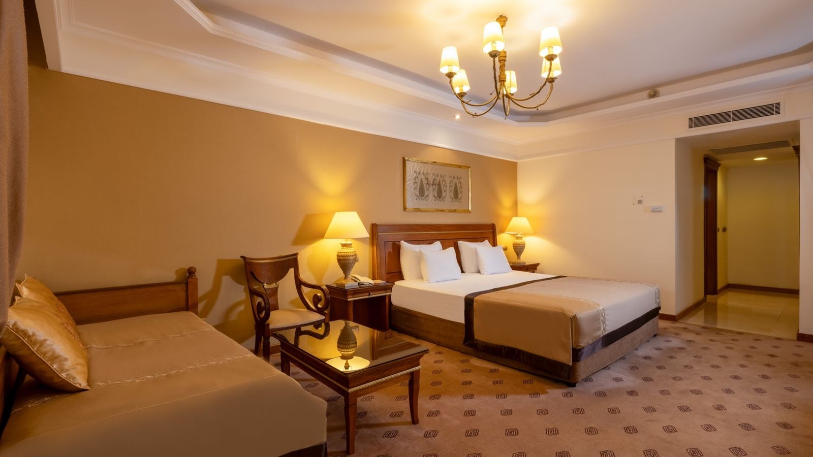 rooms-club-family-suite-grand-istanbul--roma-street