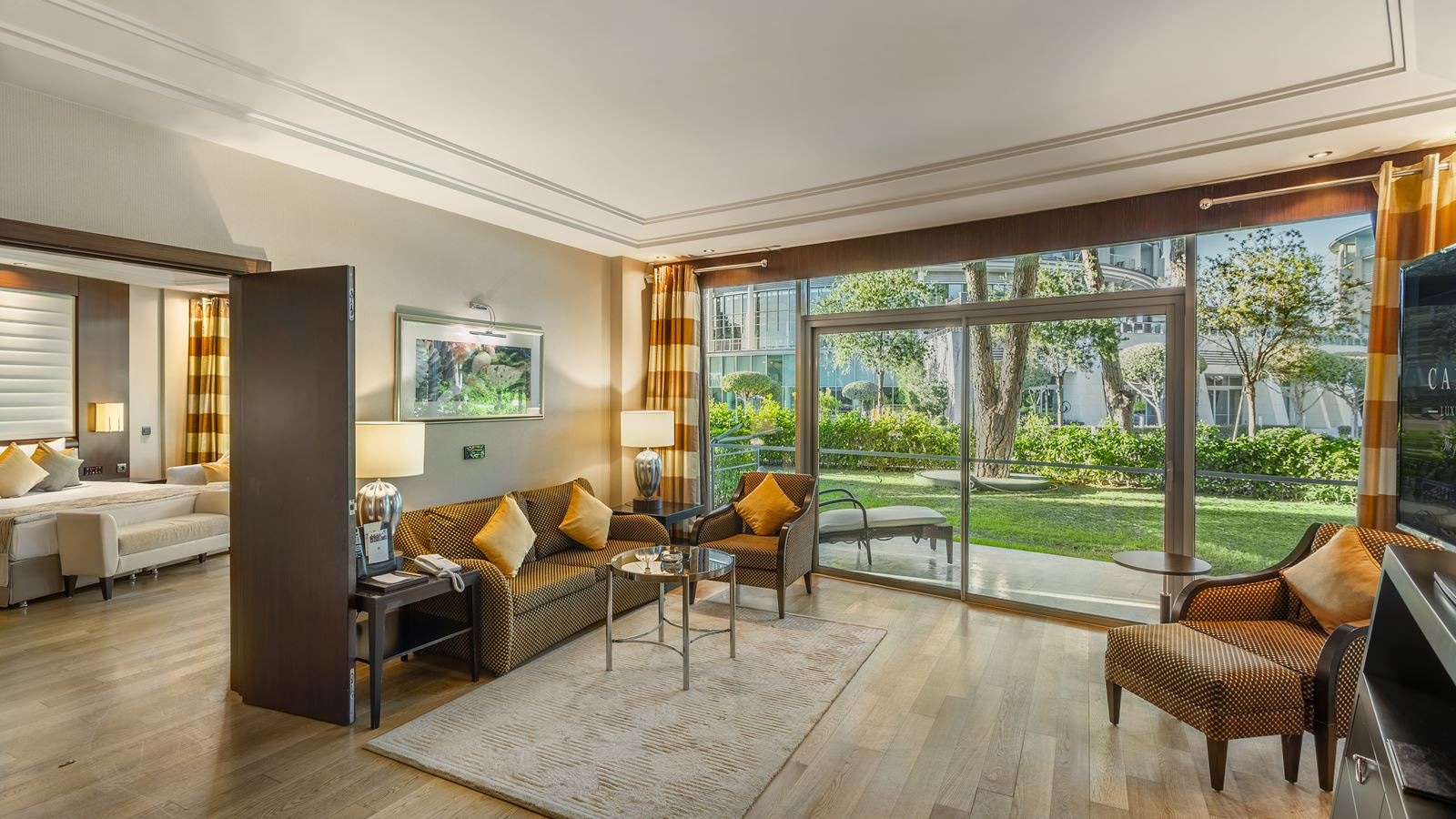 rooms-corner-suite