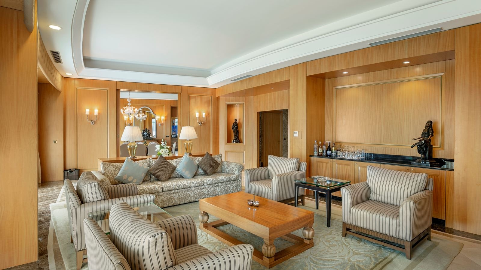 rooms-king-suite