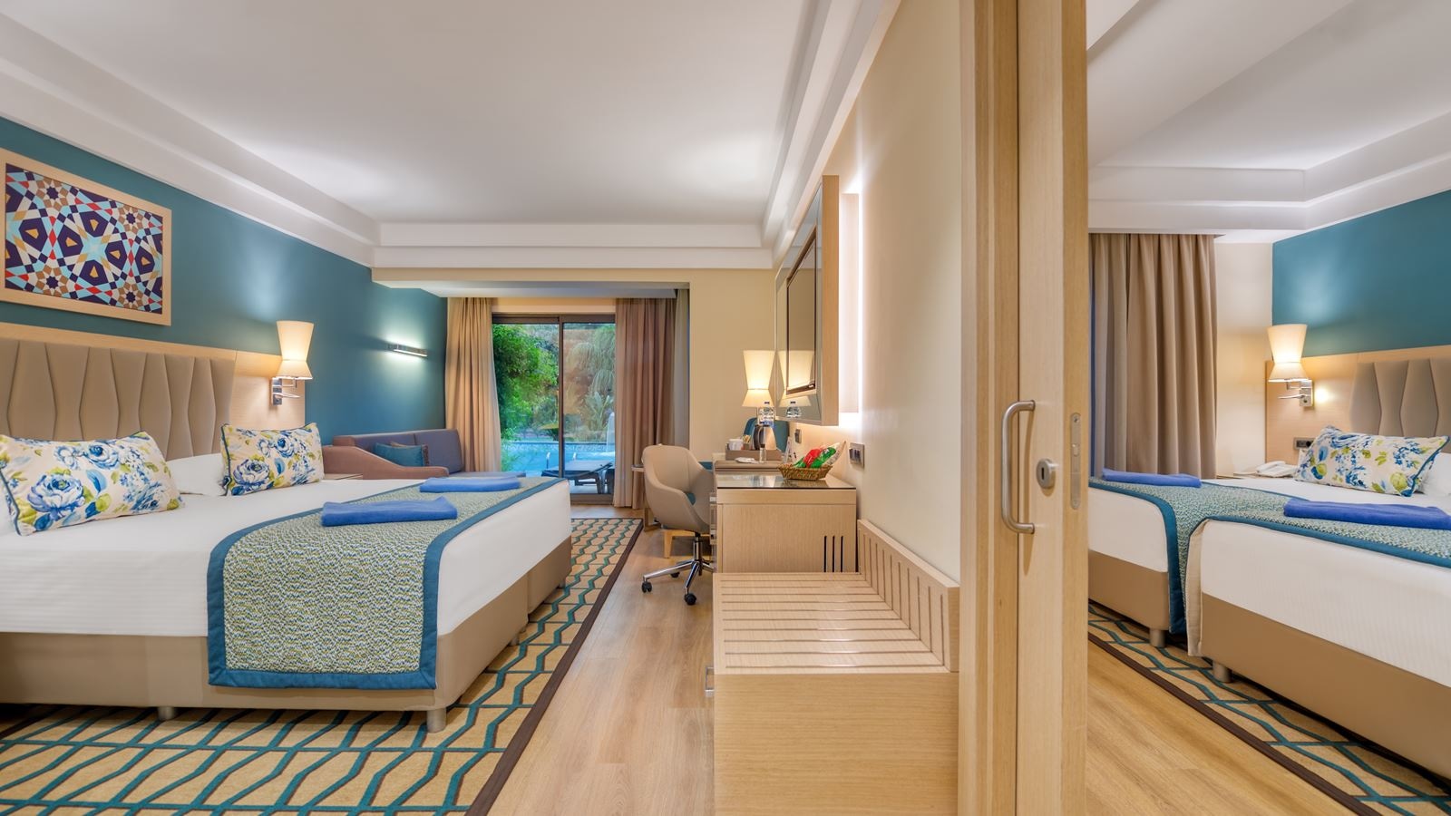 rooms-deluxe--swimup-suites