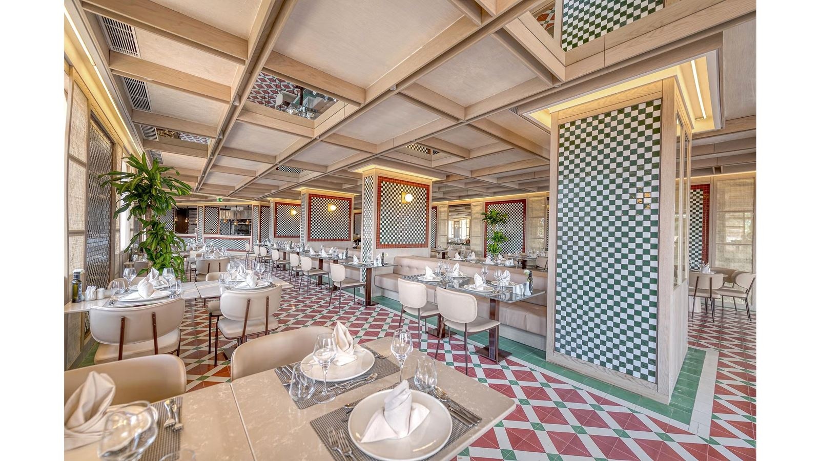 restaurants-la-prima-restaurant