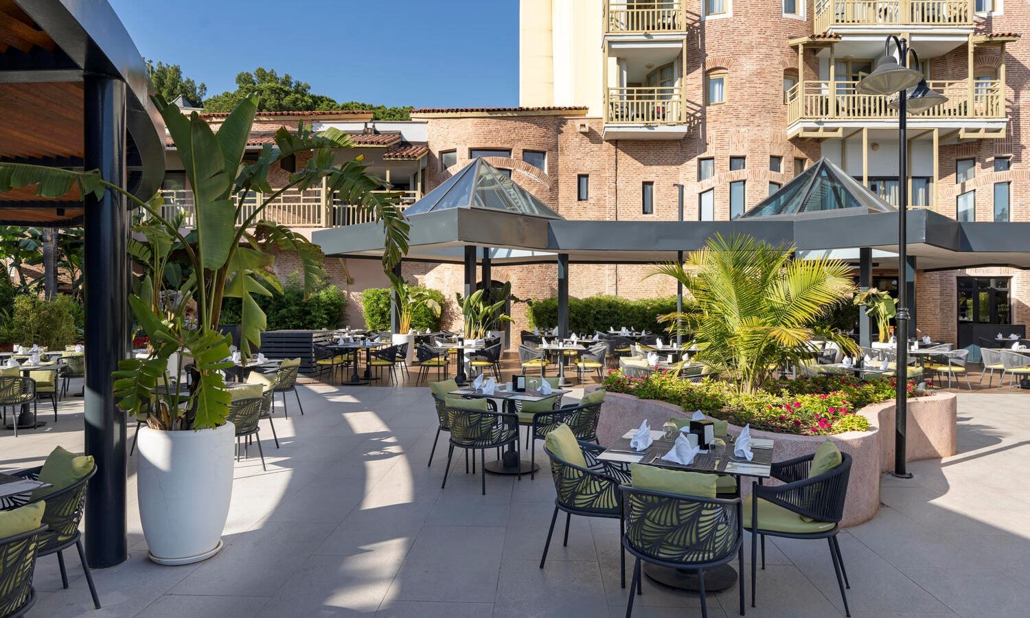 restaurants-pinea-restaurant
