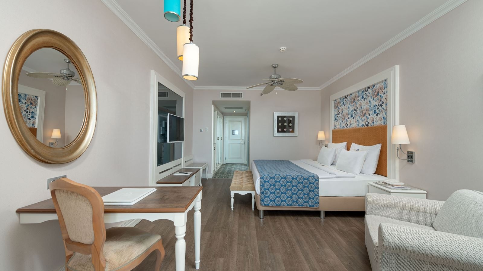 rooms-deluxe-room-sea-view