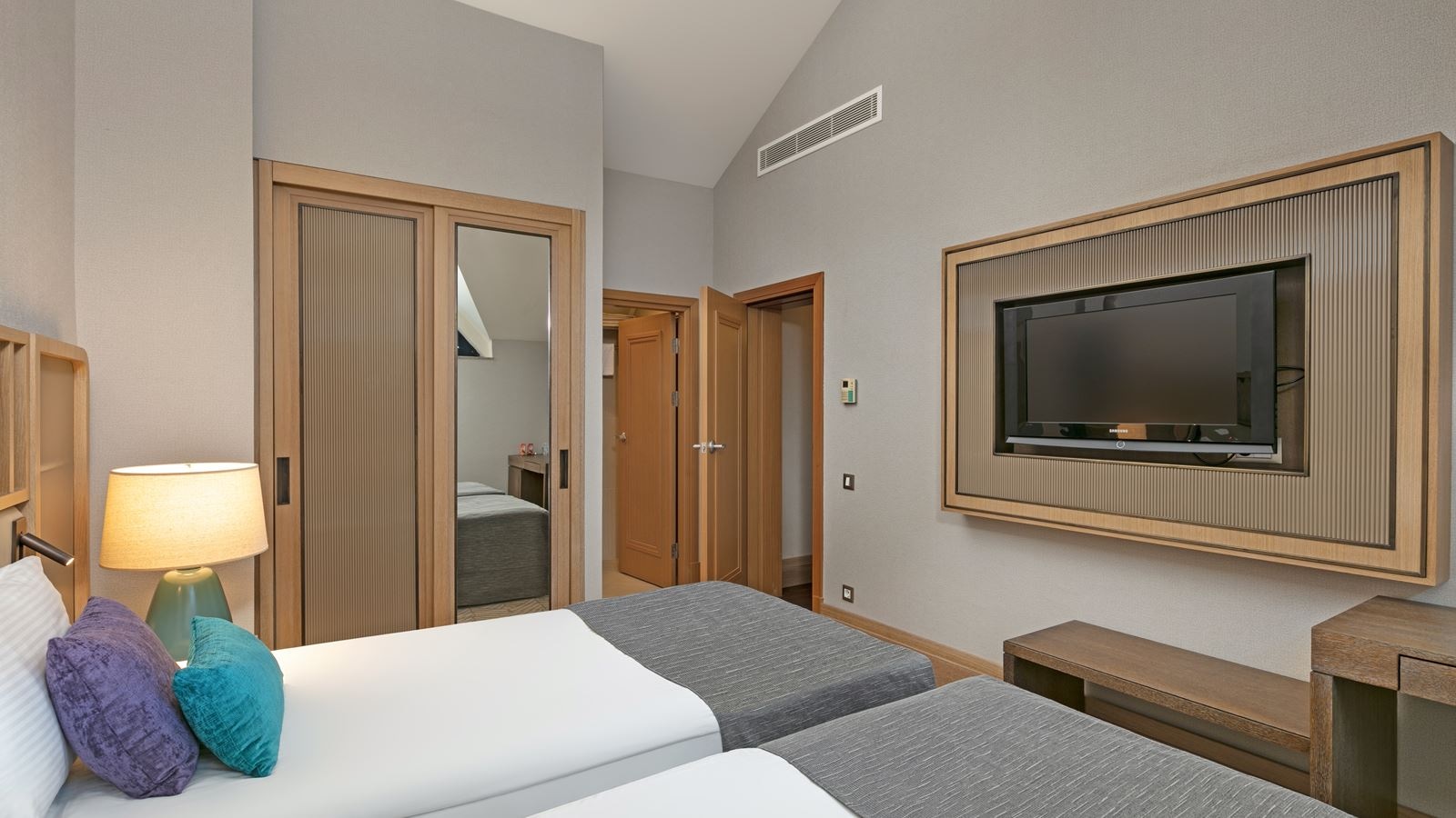 rooms-family-triplex