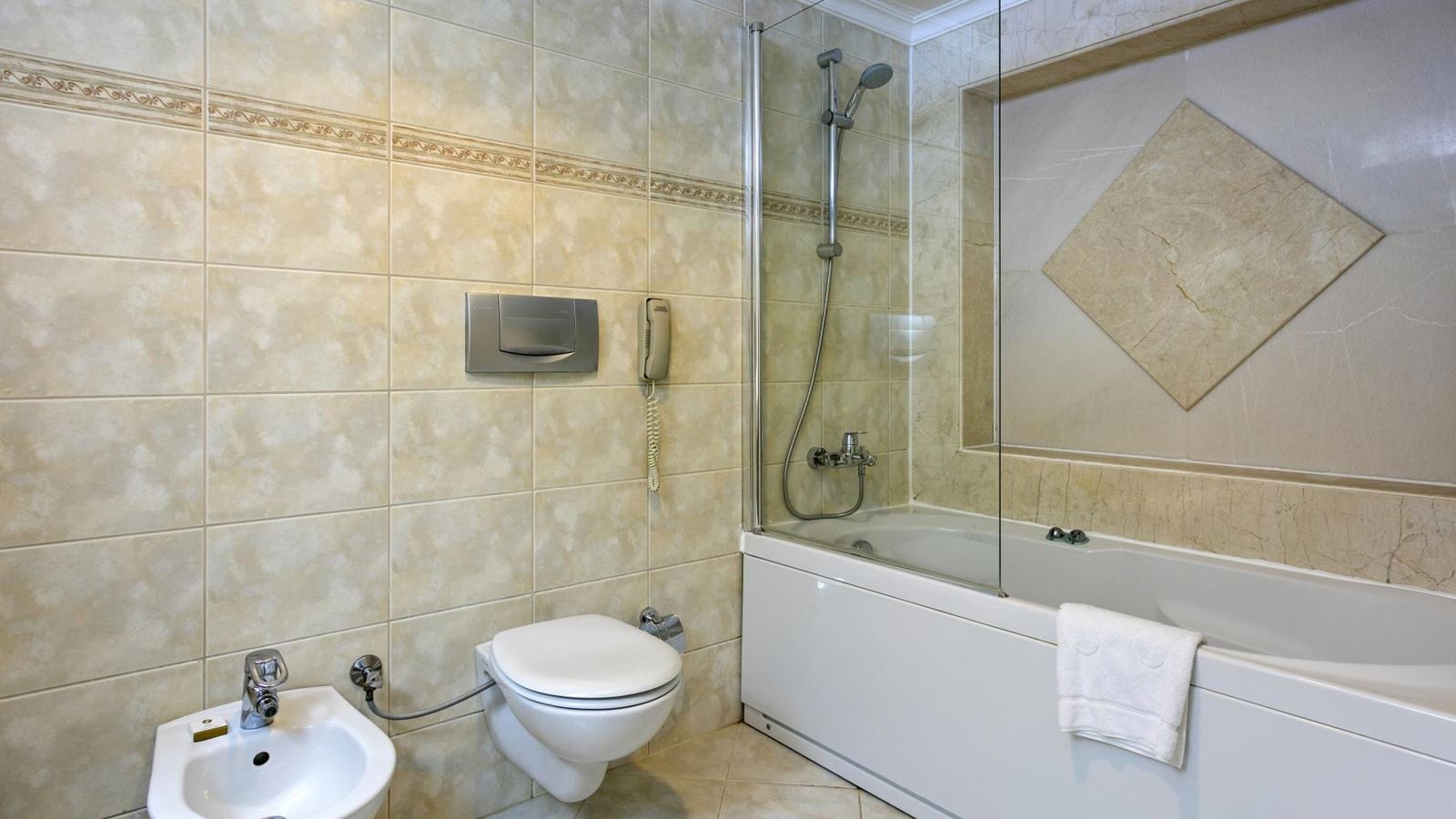 rooms-bungalow-junior-suite-garden-view