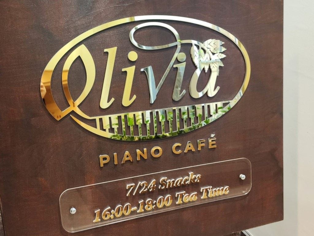 restaurants-olivia-piano-cafe