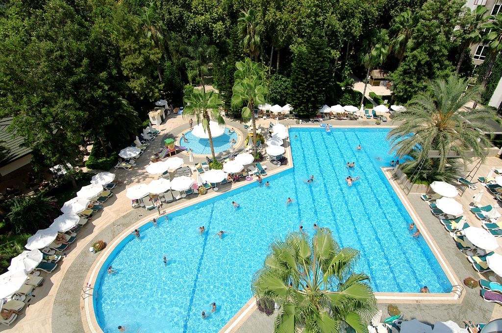 pools-outdoor-pool