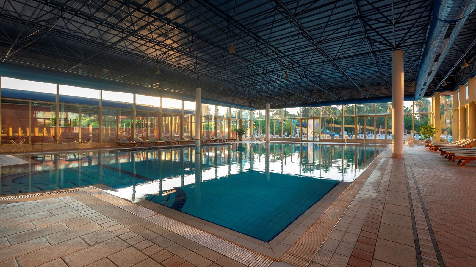 pools-indoor-pool