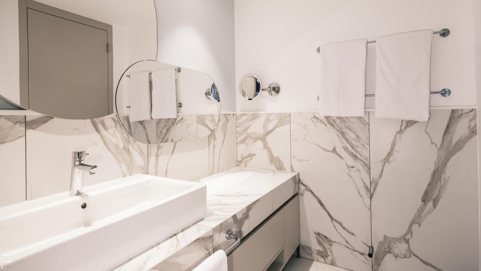 rooms-deluxe-familysuite-seaside