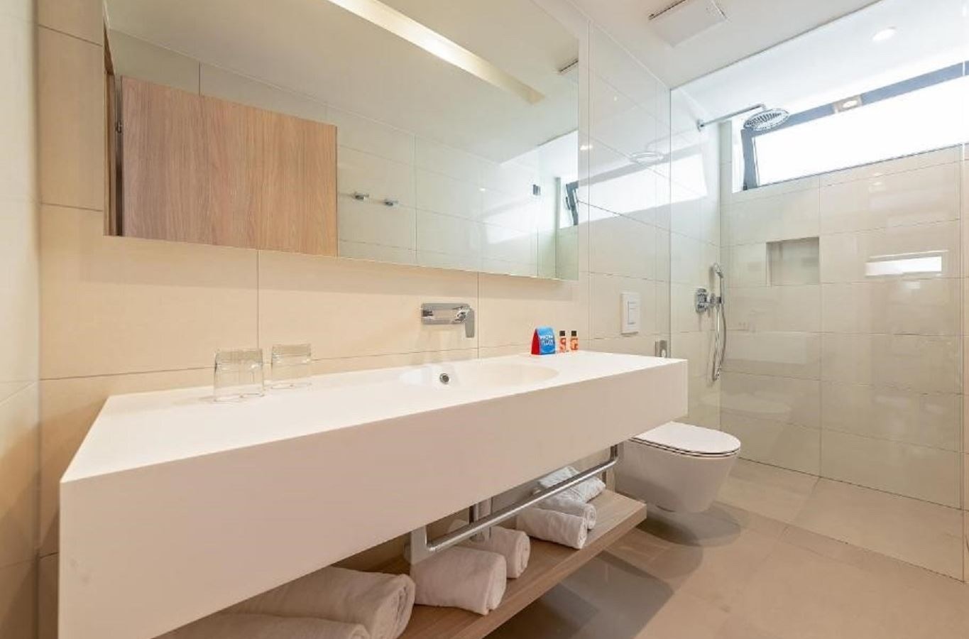 rooms-garden-building-suite-park-view-terrace