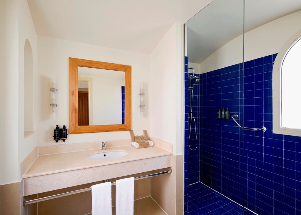 rooms-family-room