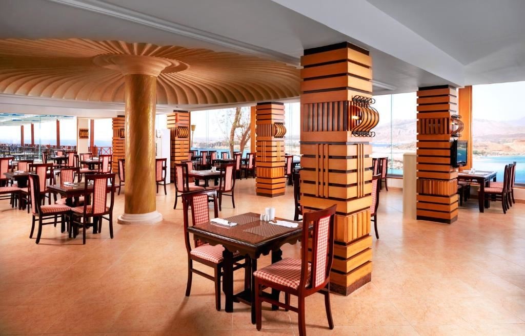 restaurants-restaurants