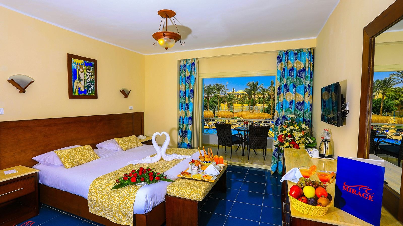 rooms-room-standard-pool-view