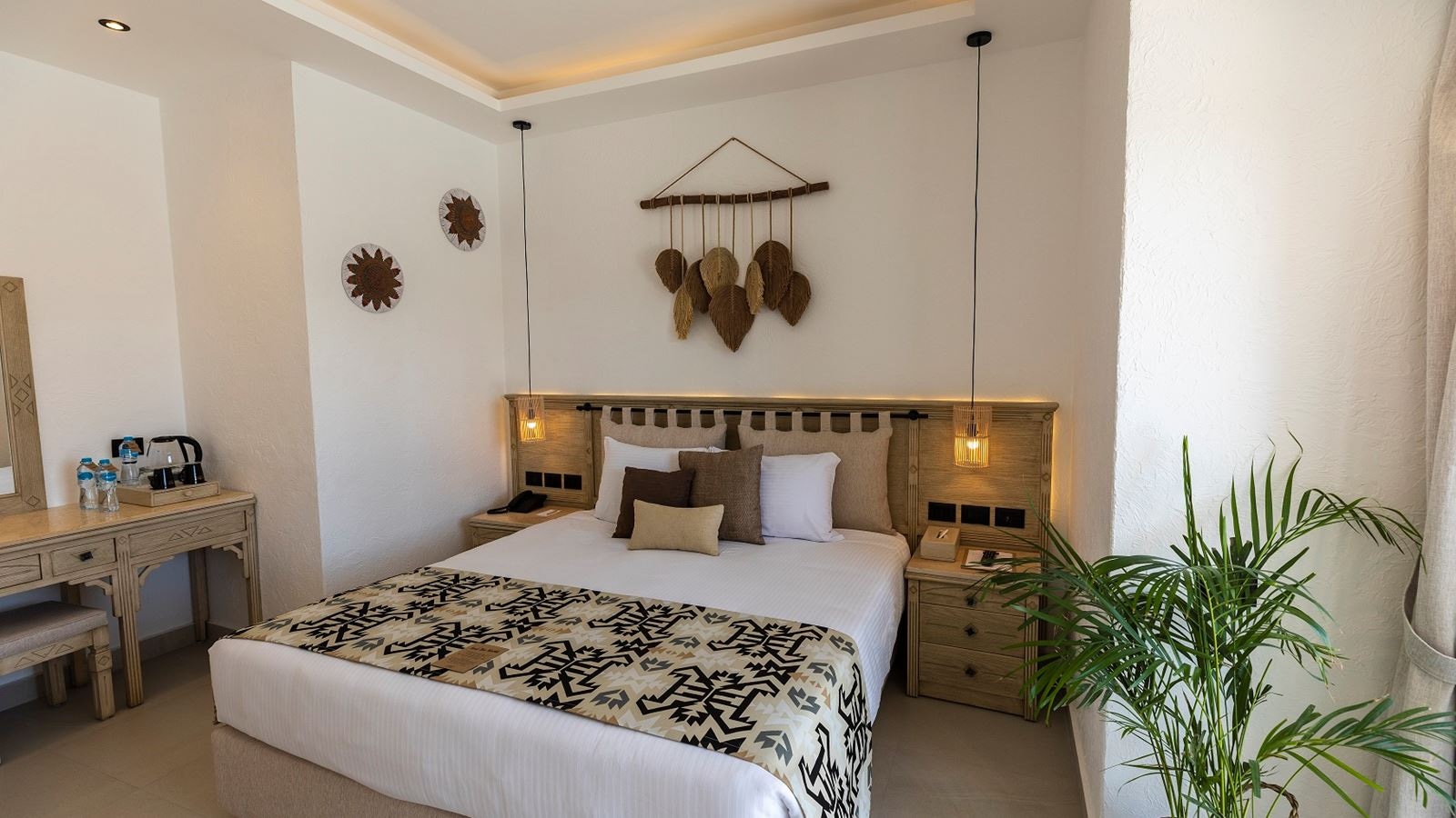 rooms-junior-swim-up-suite