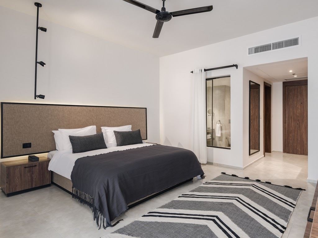 rooms-deluxe-room-sea-view