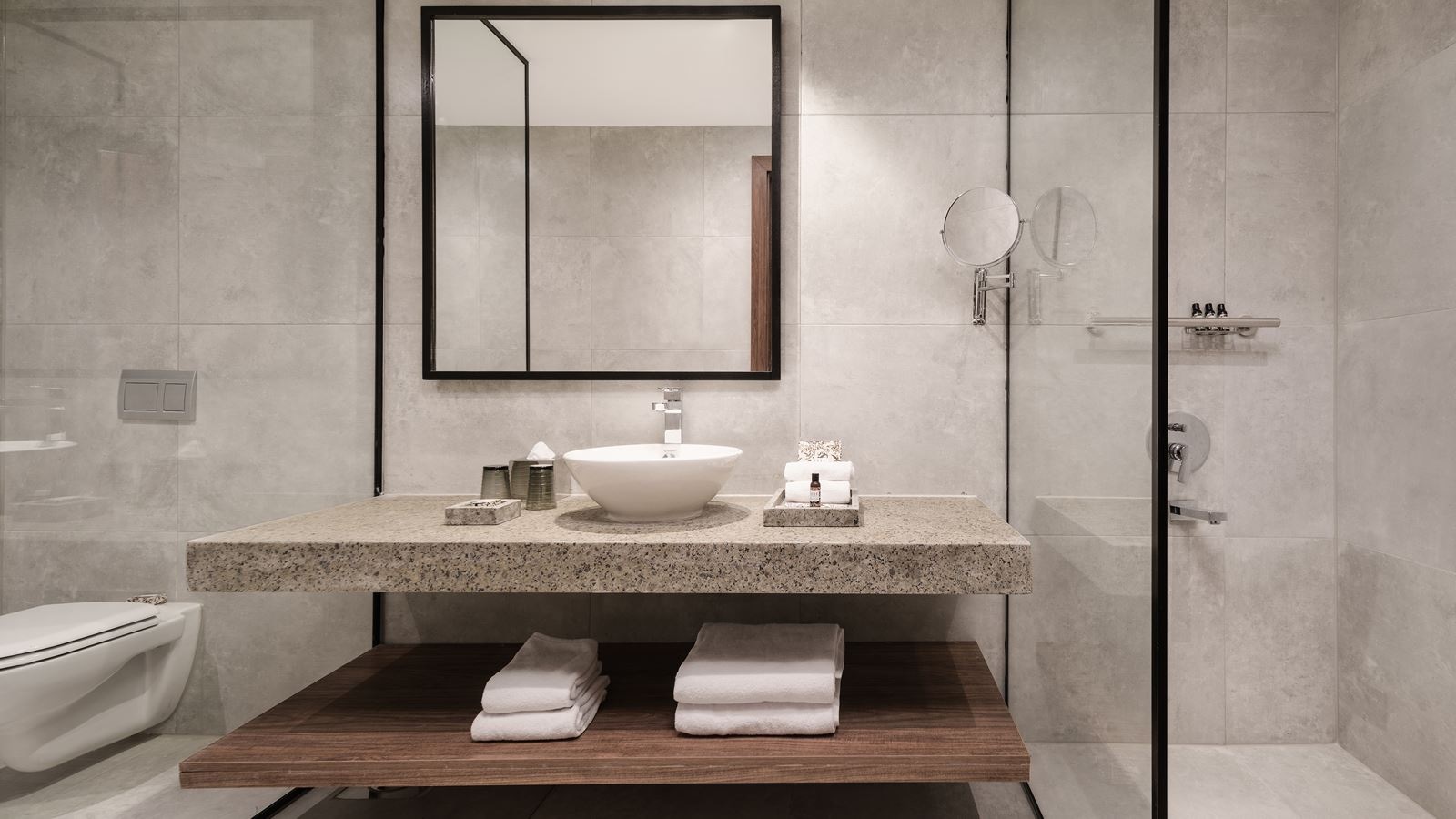 rooms-twobedroom-suite