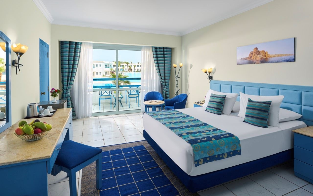 rooms-superior-pool-view