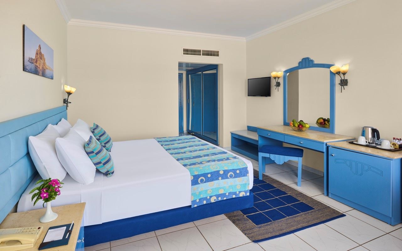 rooms-superior-pool-view