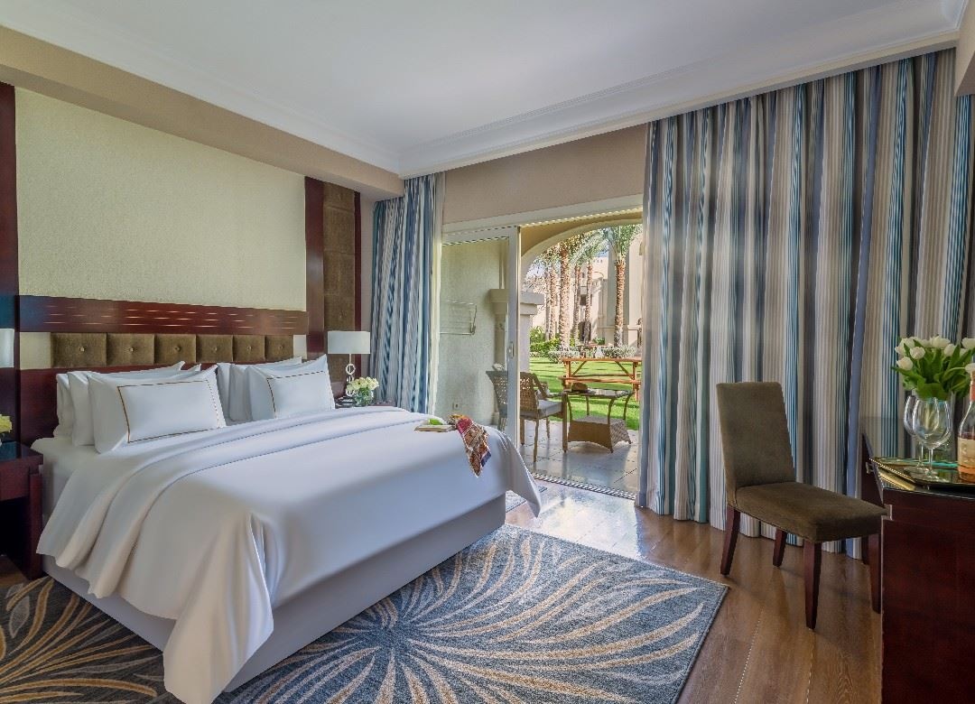 rooms-family-room