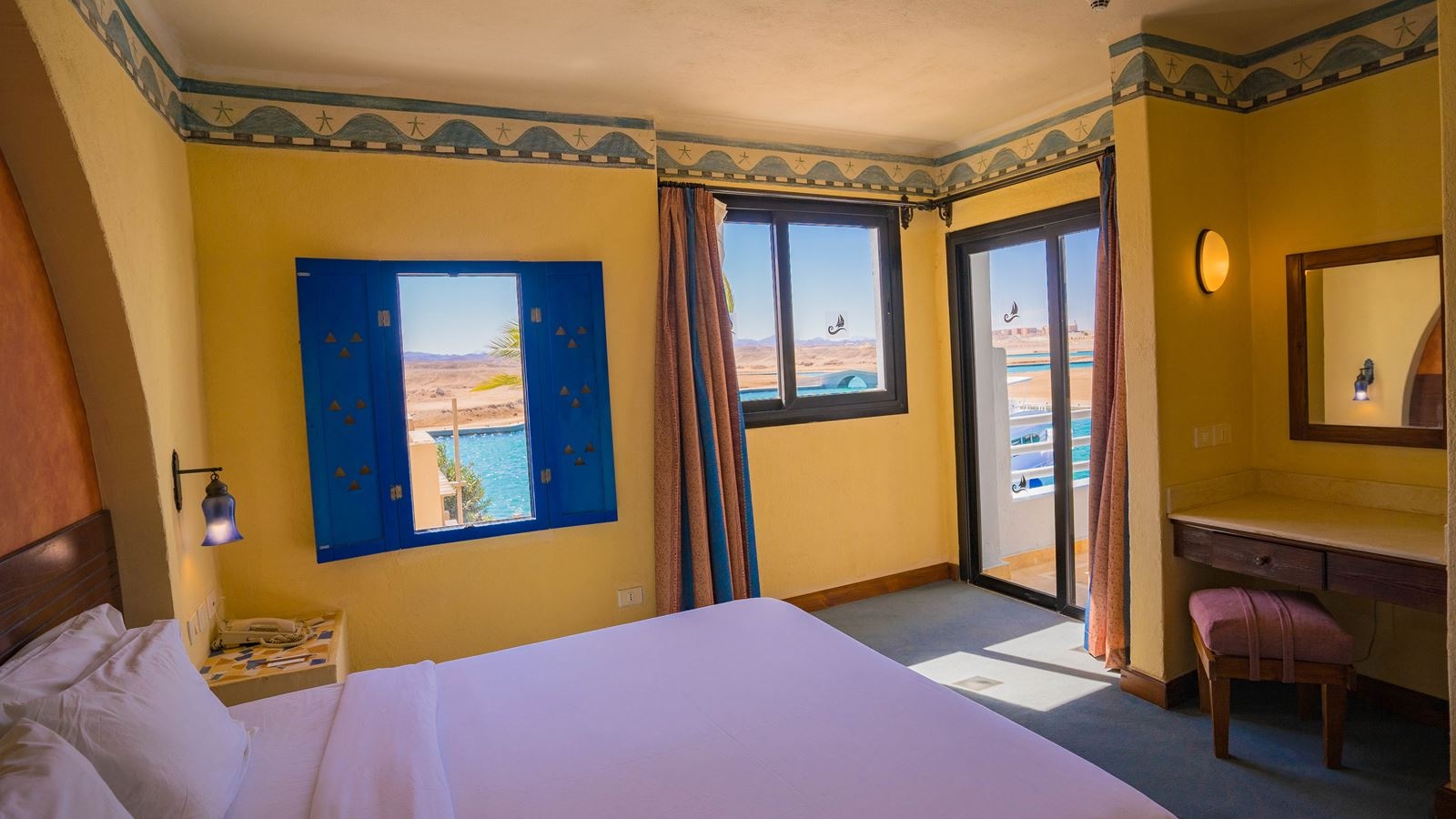 rooms-1-bedroom-suite-marina-view