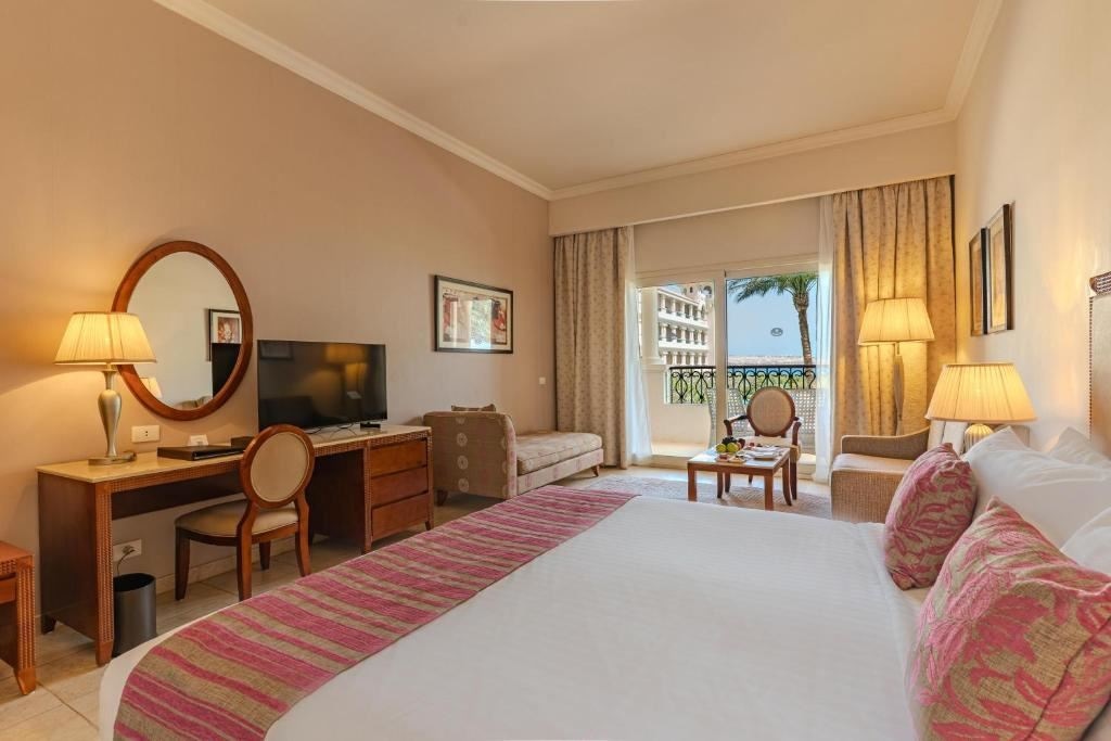 rooms-deluxe-sea-view-room