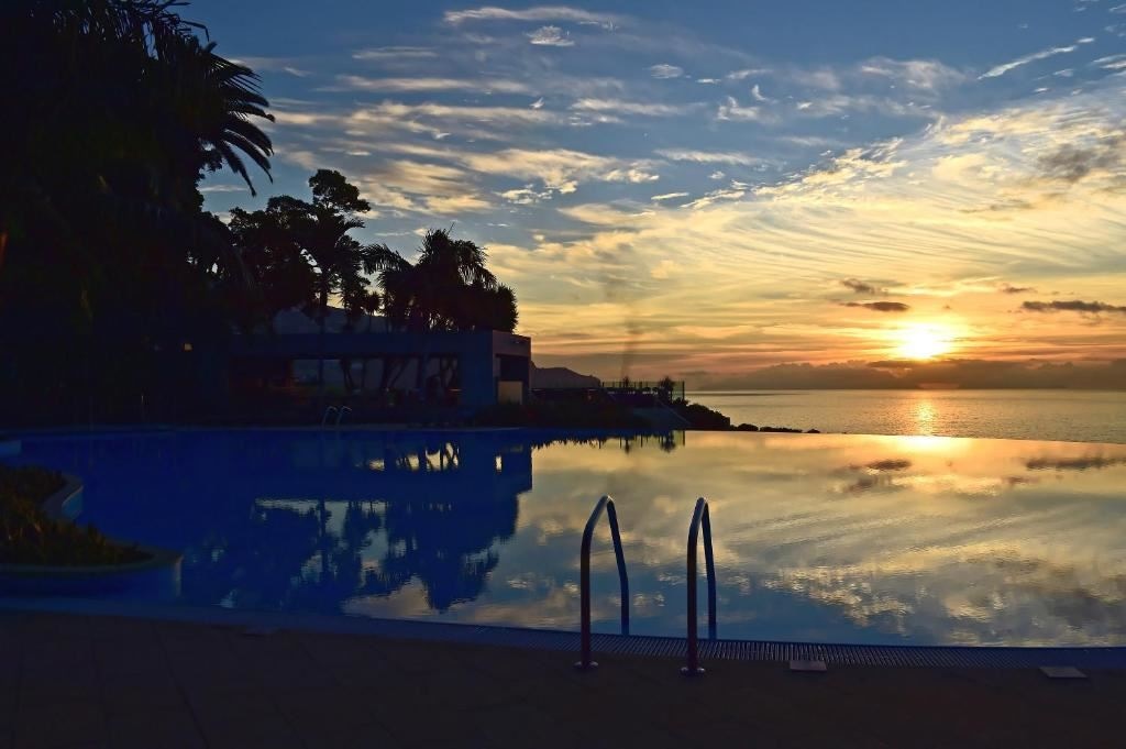 pools-outdoor-pool