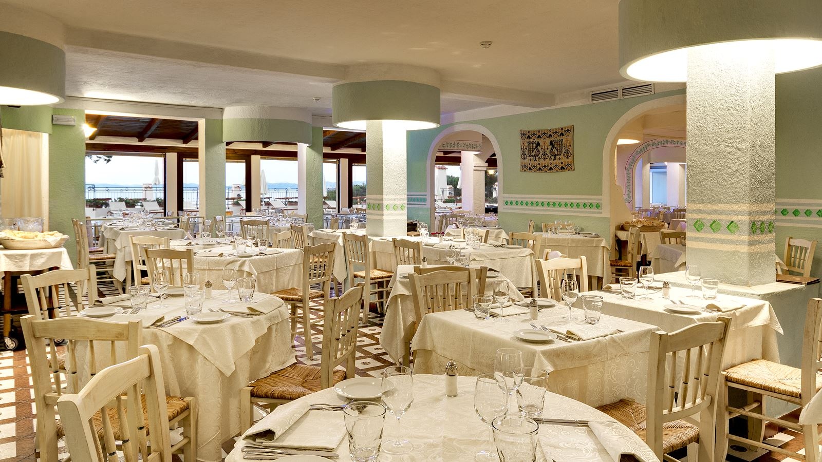 restaurants-restaurants