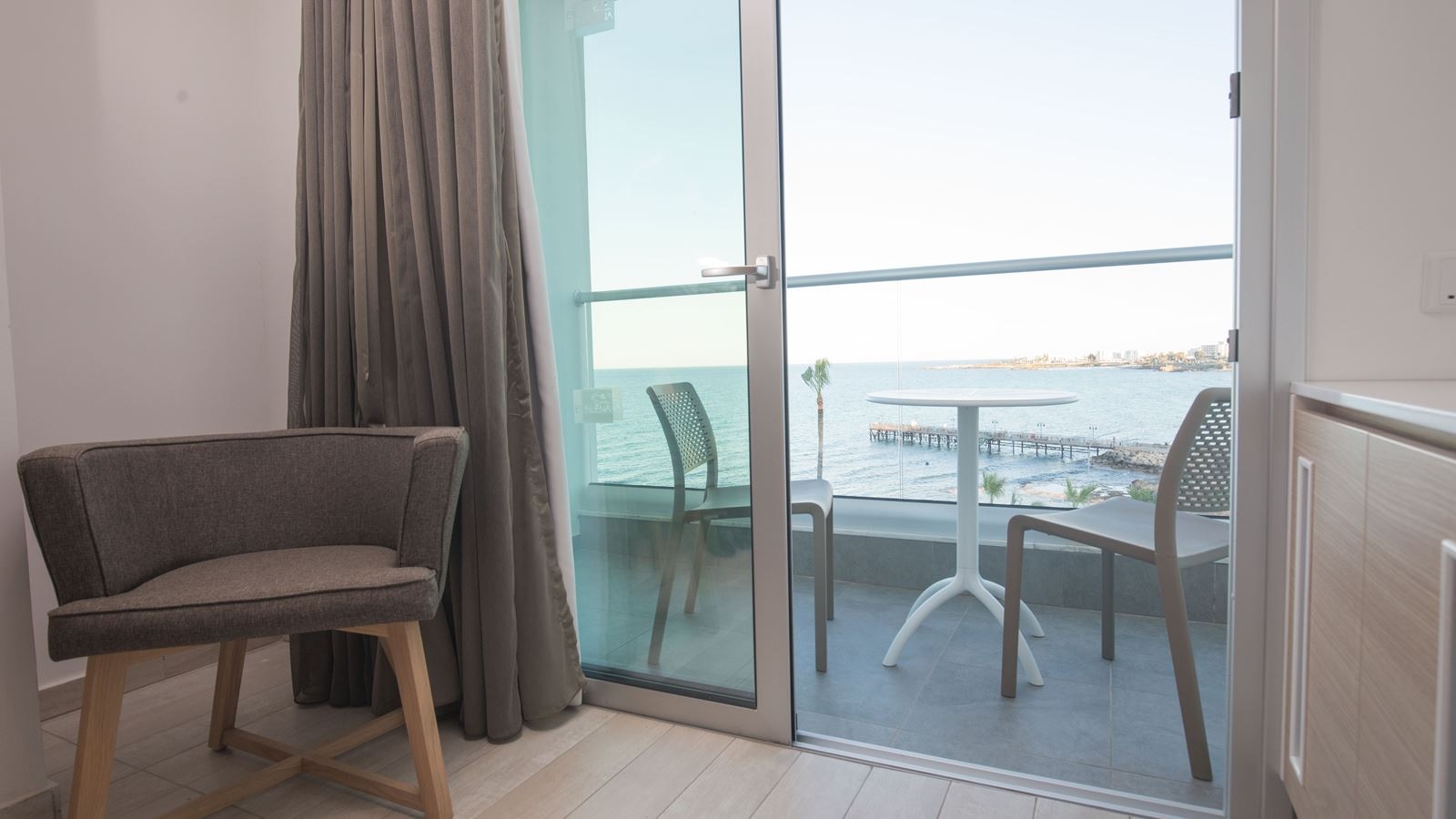 rooms-superior-sea-view
