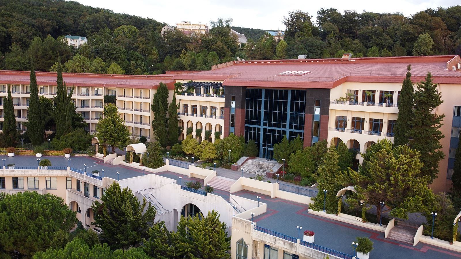 general-main-building