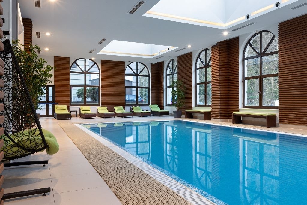 pools-indoor-pool