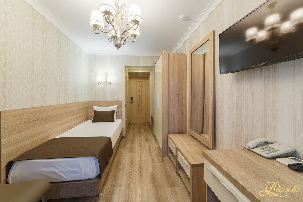 rooms-1-bedroom-standard-apartment-balcony