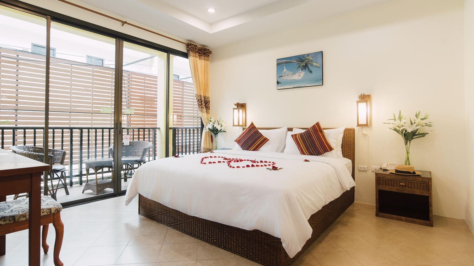 rooms-superior-room