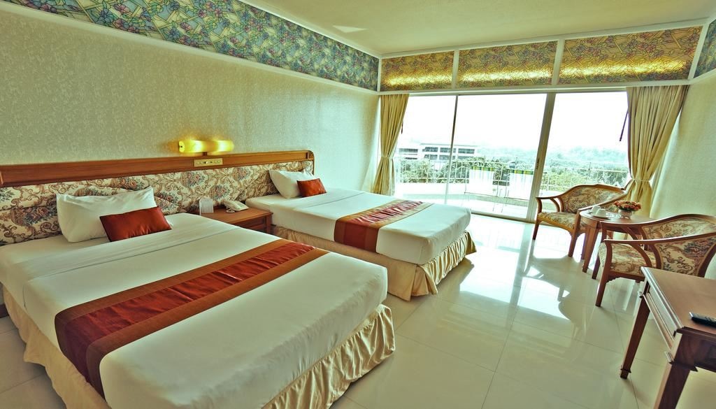 rooms-superior-room