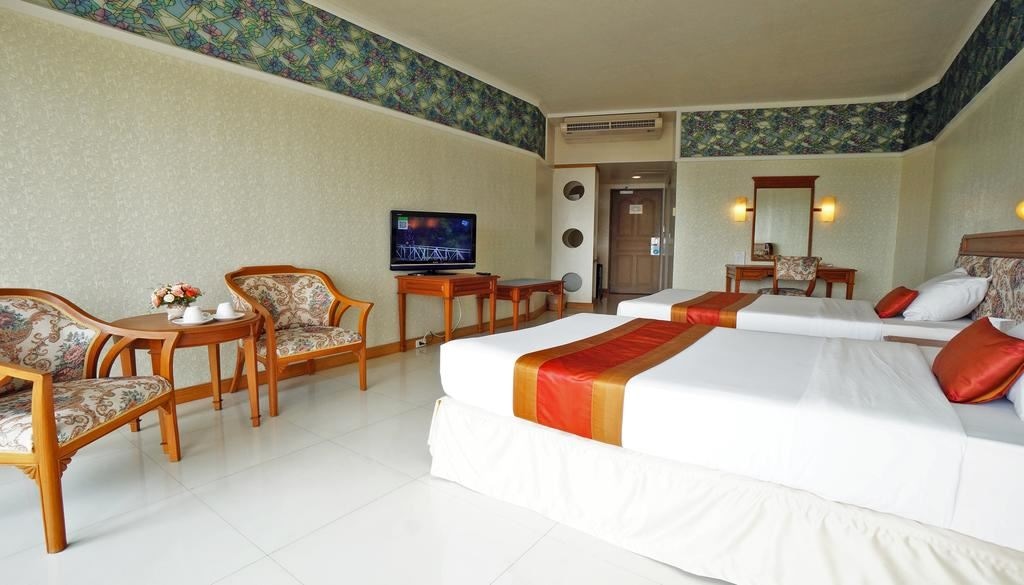 rooms-superior-room