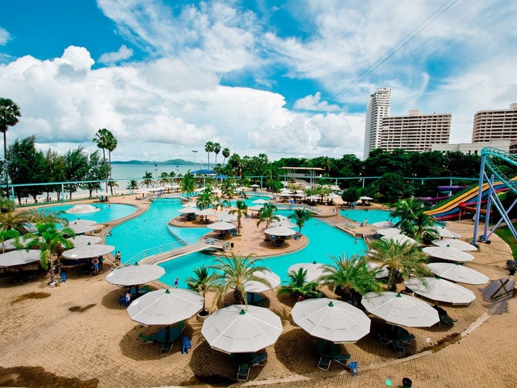 pools-outdoor-pool